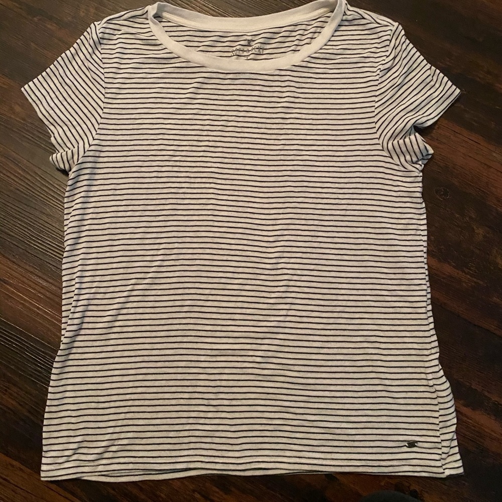 American Eagle shirt